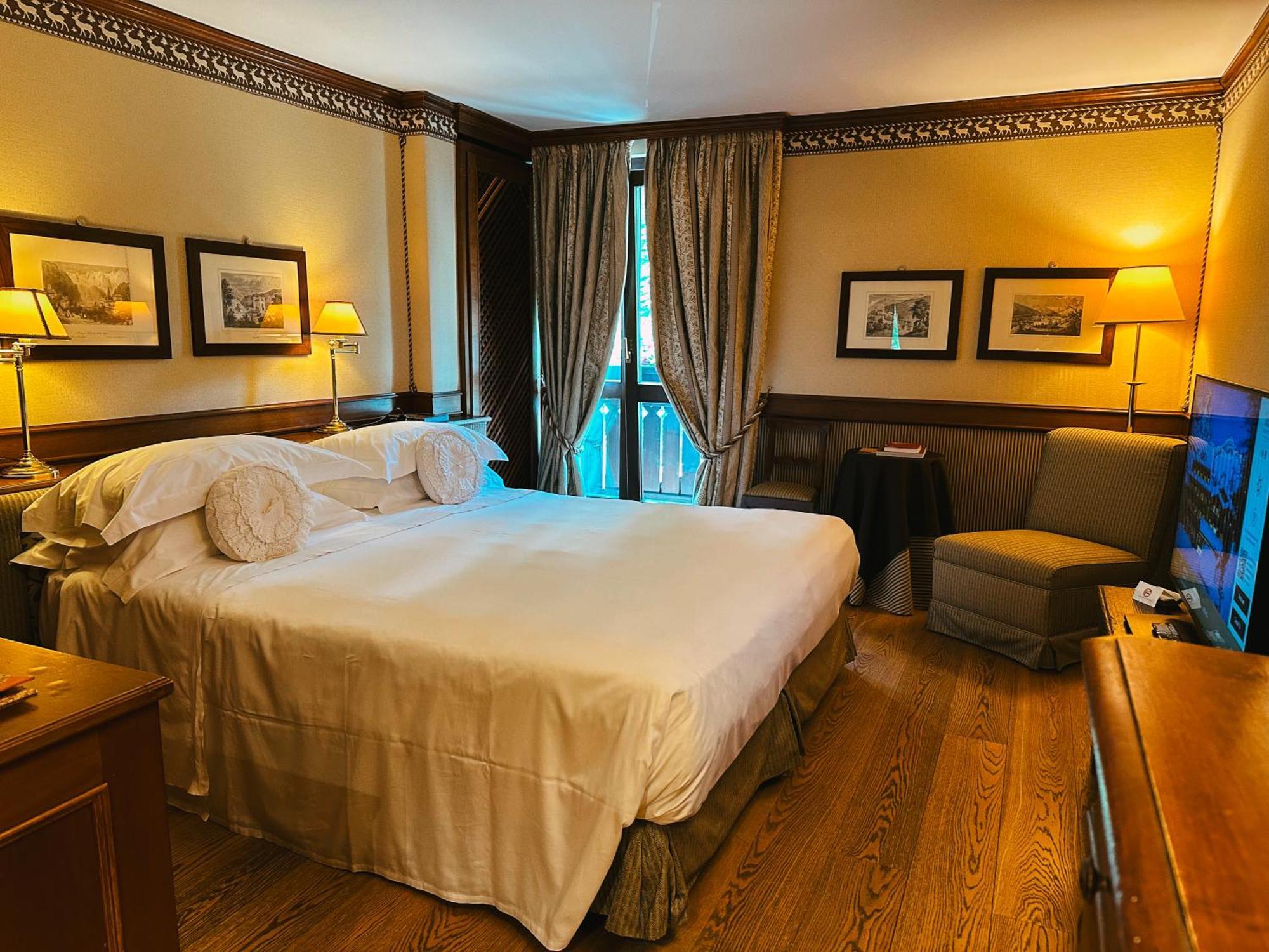 Hotel Hermitage Relais & Chateaux بيريوِل تْشيرفينيا المظهر الخارجي الصورة