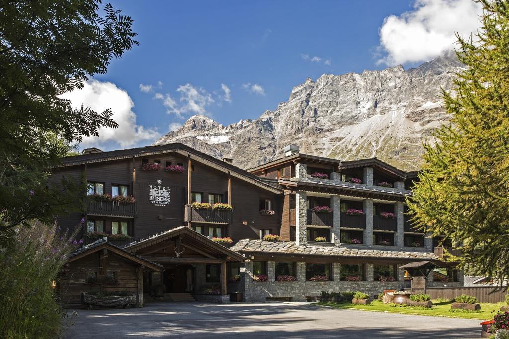Hotel Hermitage Relais & Chateaux بيريوِل تْشيرفينيا المظهر الخارجي الصورة